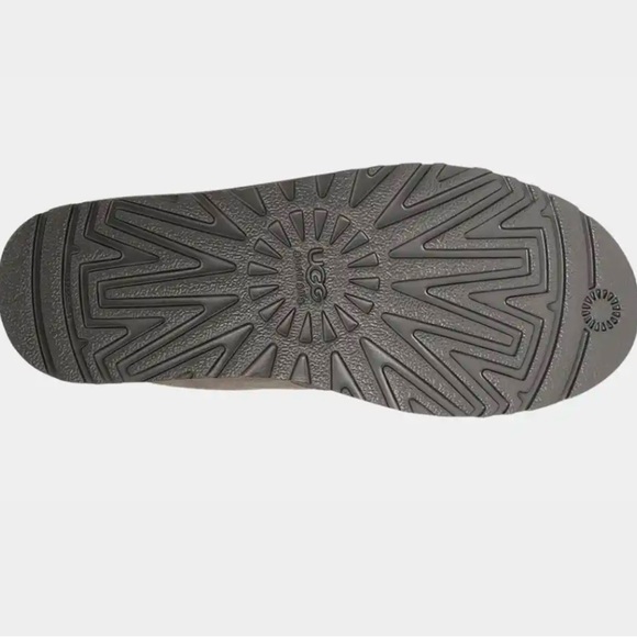 Ugg Mens Boot - Picture 4 of 7